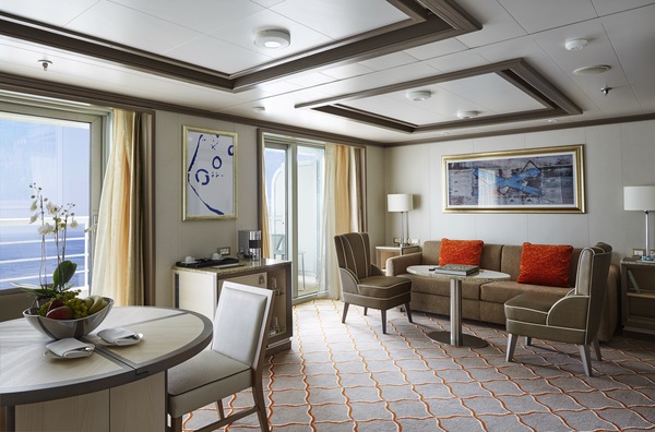 Silversea SM Silver Suite ©Silversea Cruises Ltd..jpg
